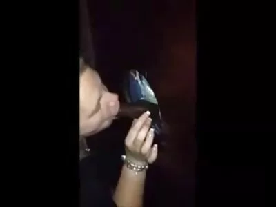 业余女生知道如何吮吸