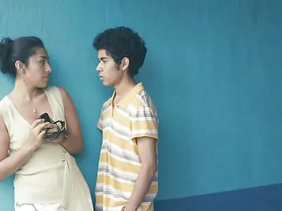 涂油的黑山雀是惊人的