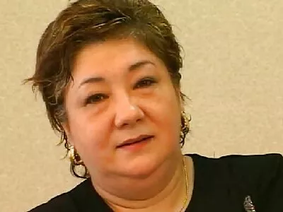 金发美女总是让我射精